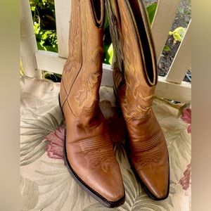 Old West Women’s Cowboy Boots Size 8.5